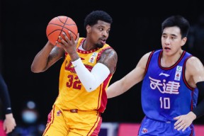 BB sports-阿扎伦卡重要时刻重要助攻，中国队带队取胜！上演精彩一战-BB sports